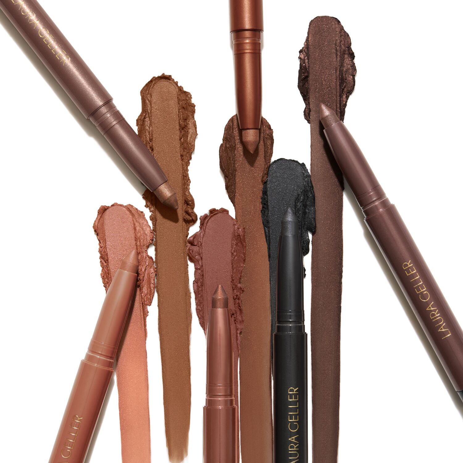 KajalLongwearLinerShadeExtensions-LifestyleShot1-ECommerce_JPG