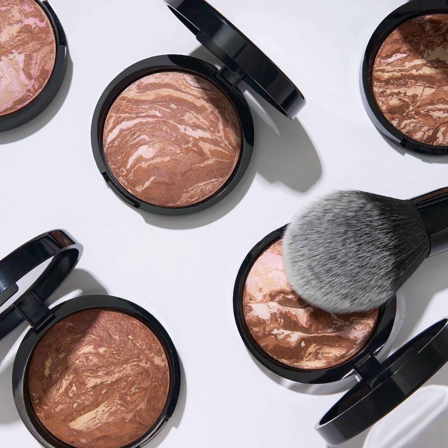 LG_BronzerBrush_BrushwProductPairings_3-ECommerce_JPG
