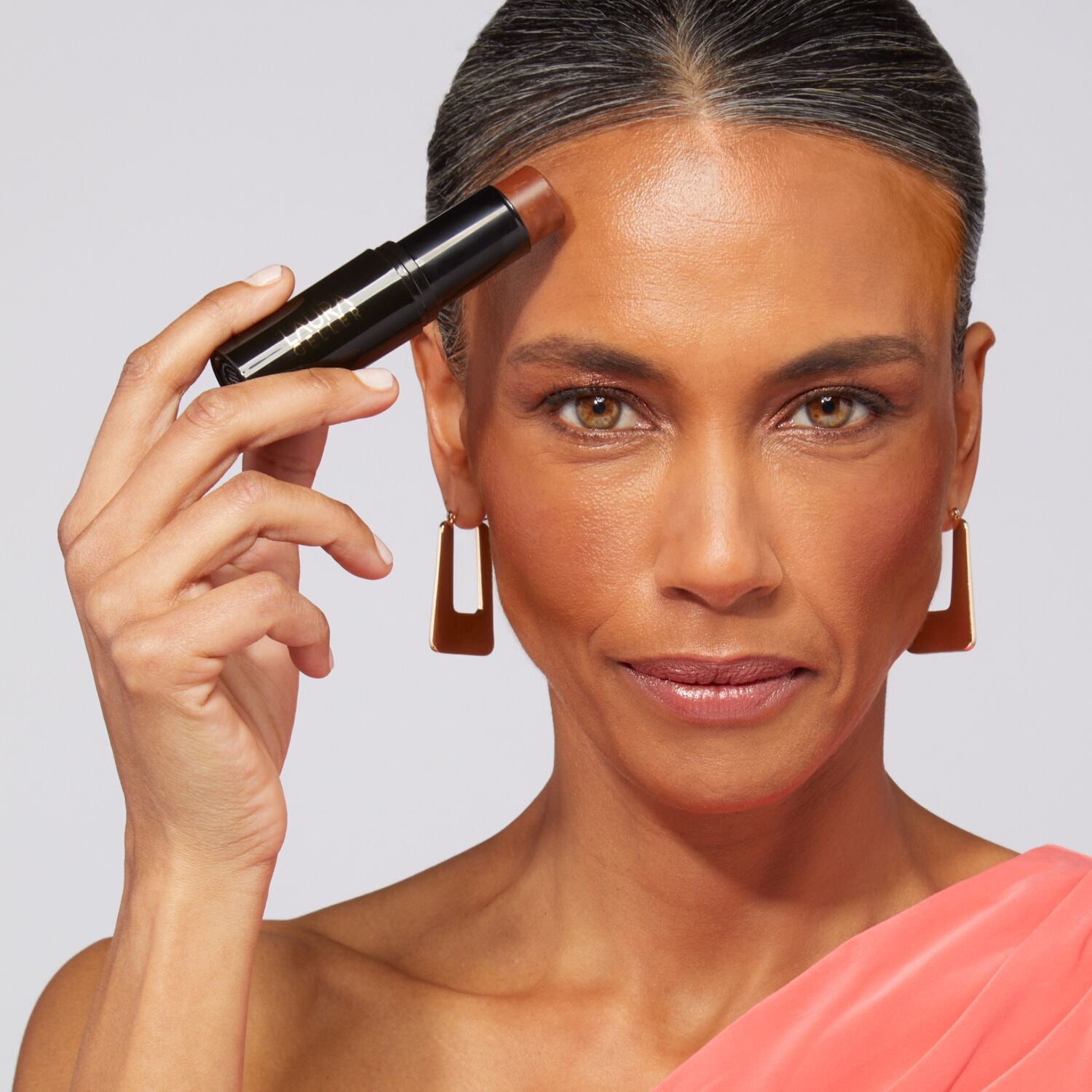 LG_ItalianMarble-Bronzer_PDP_WithoutShadeCallout_Opt2_1x-ECommerce_JPG