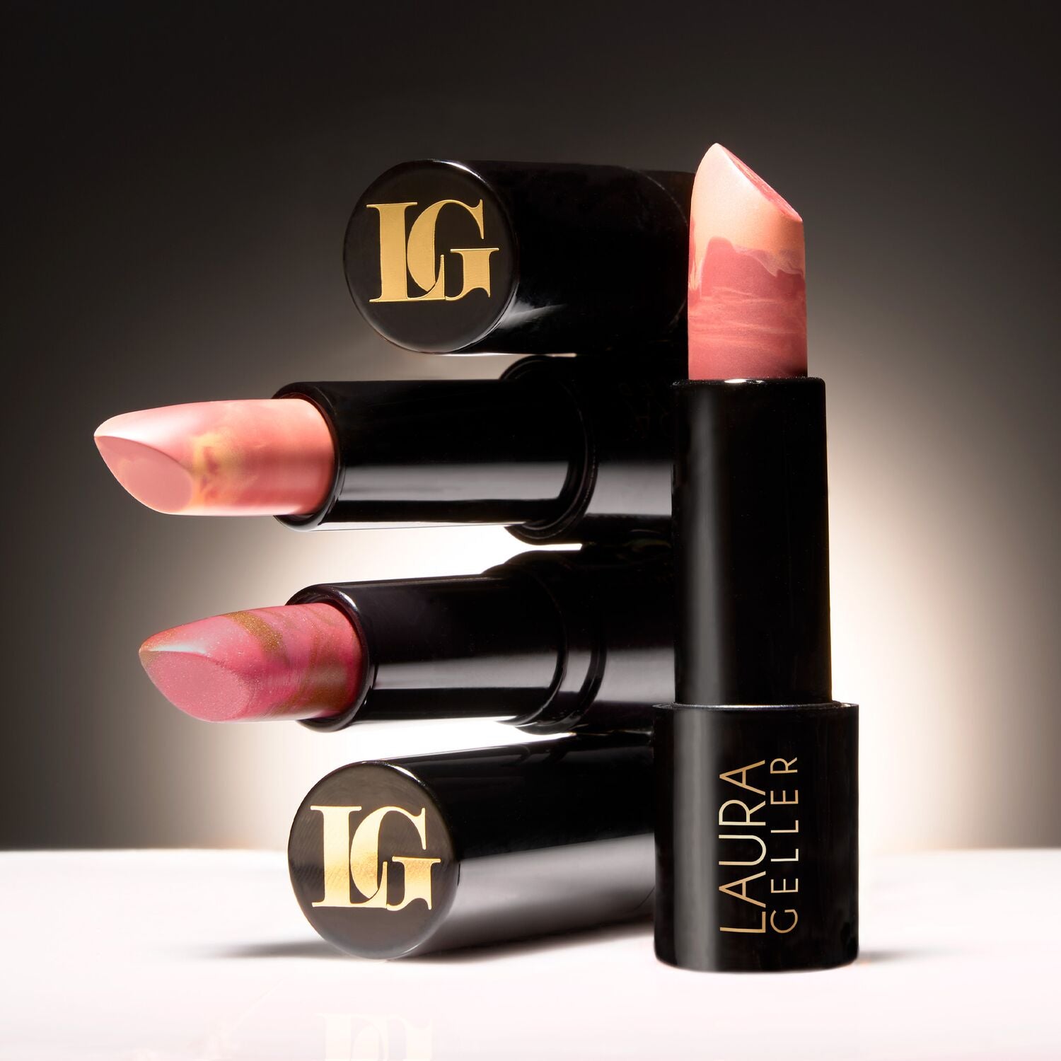 LG_ItalianMarbleLipstickRefresh_PDP_Lifestyle1-ECommerce_JPG