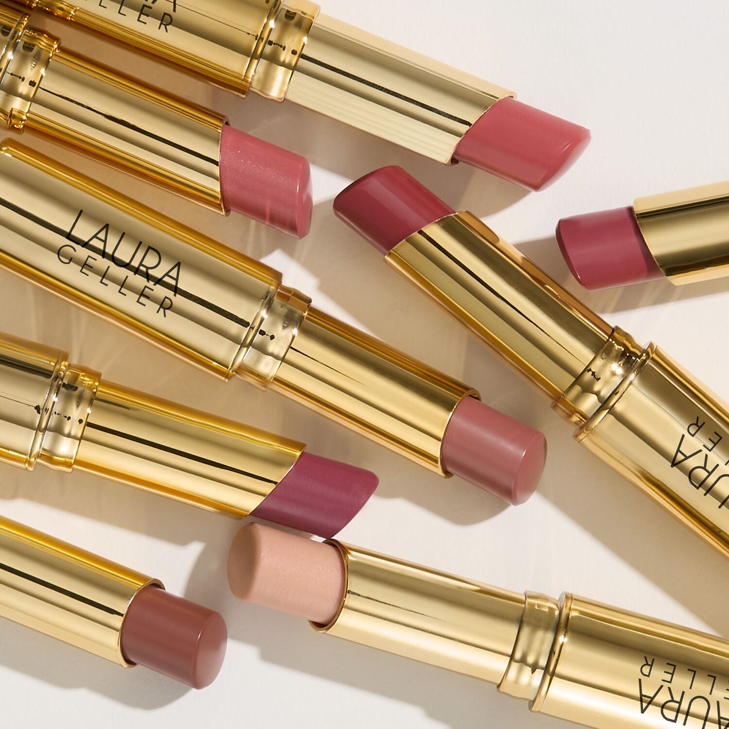 LG_JellyLipBalmHydratingLipColor_Lifestyle02-ECommerce_JPG
