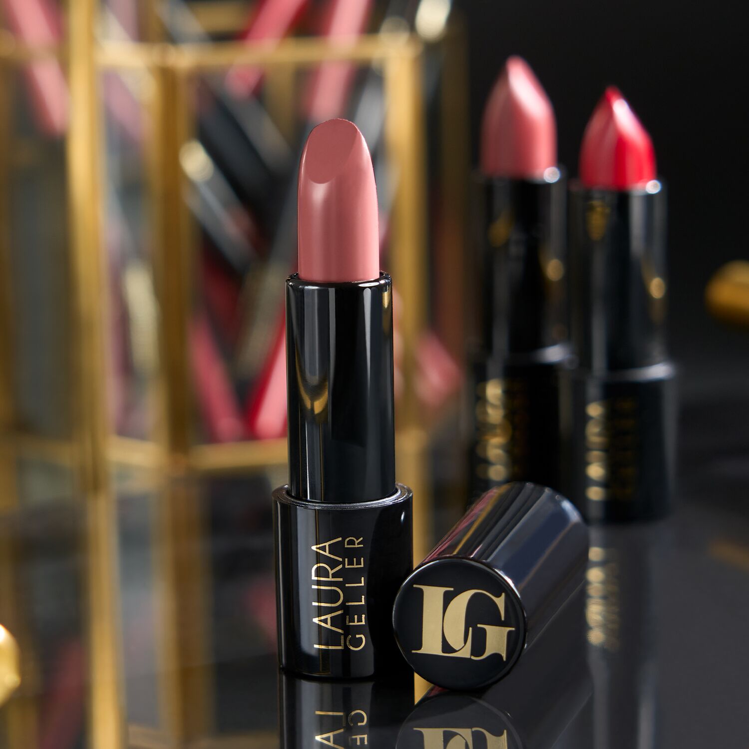 LG_ModernClassicCreamLipstick_Lifestyle-ECommerce_JPG