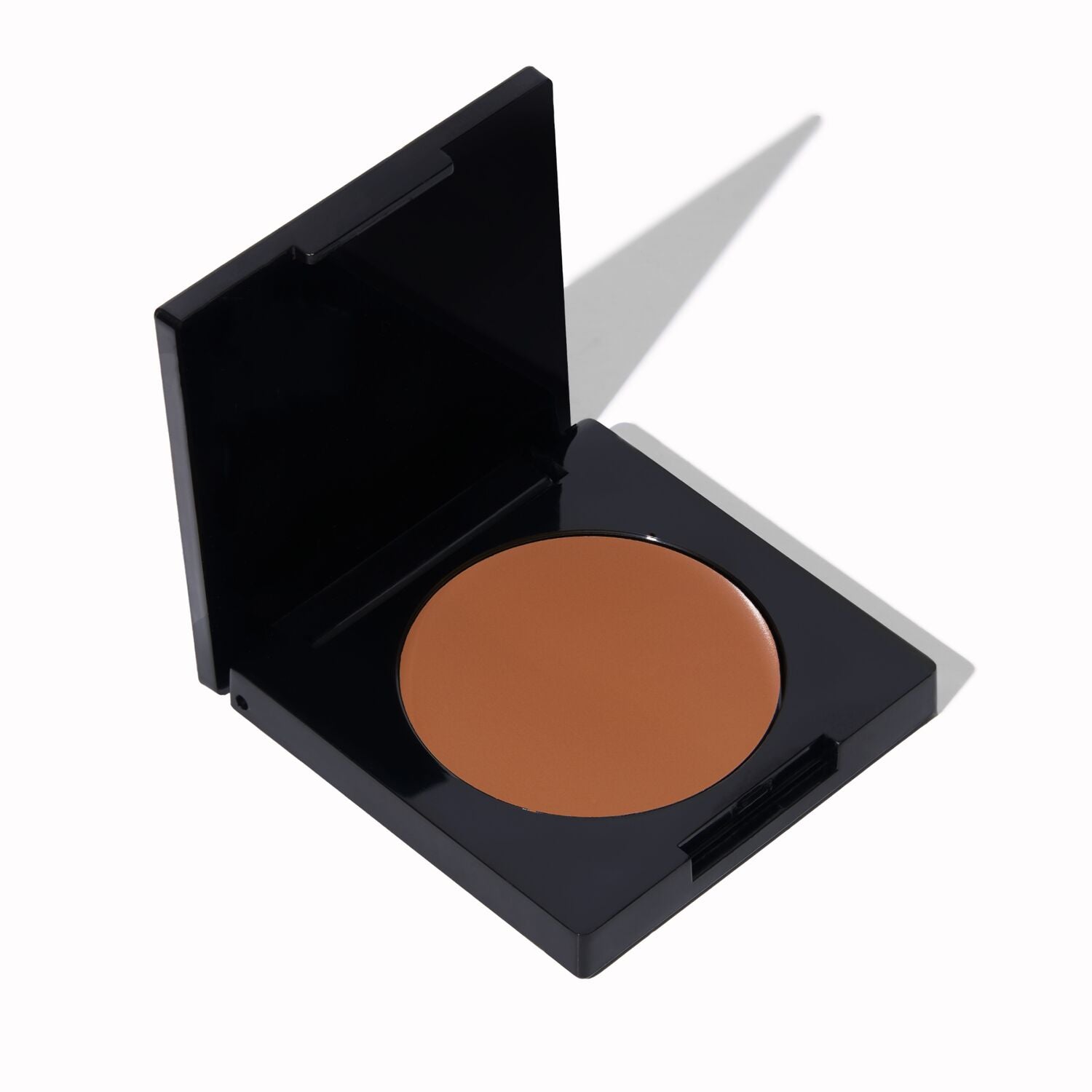 LG_Seamless_Full_Coverage_Concealer_PDP_Fenty_Shot_Deep-ECommerce_JPG